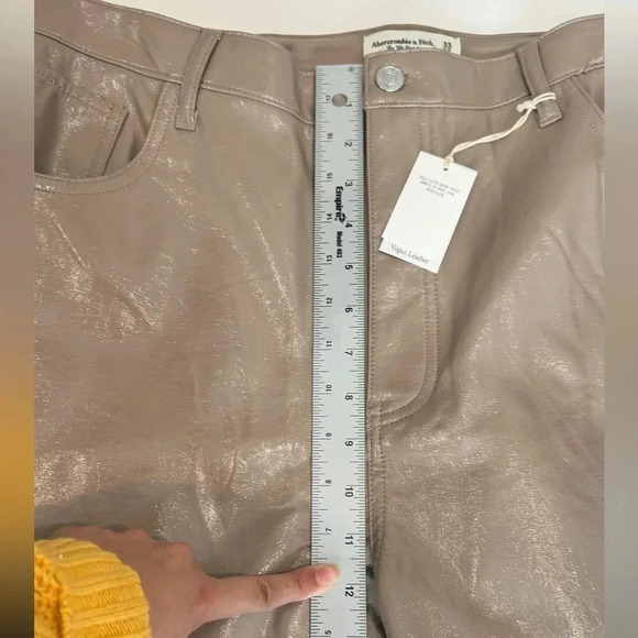Abercrombie Fitch Jeans size 33 Ultra high rise‎ Vegan Leather The 90’s straight - Picture 11 of 12